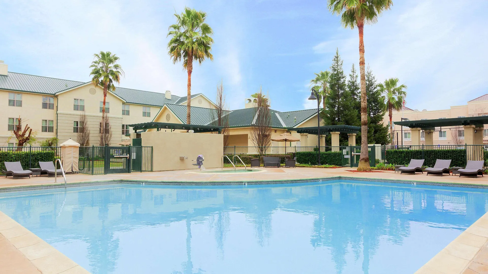 Homewood Suites By Hilton Sacramento Airport-Natomas Hotel